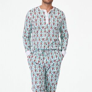NWT L Roller Rabbit Mens Monkey Mas Christmas’s Holiday pajamas. New with tag.